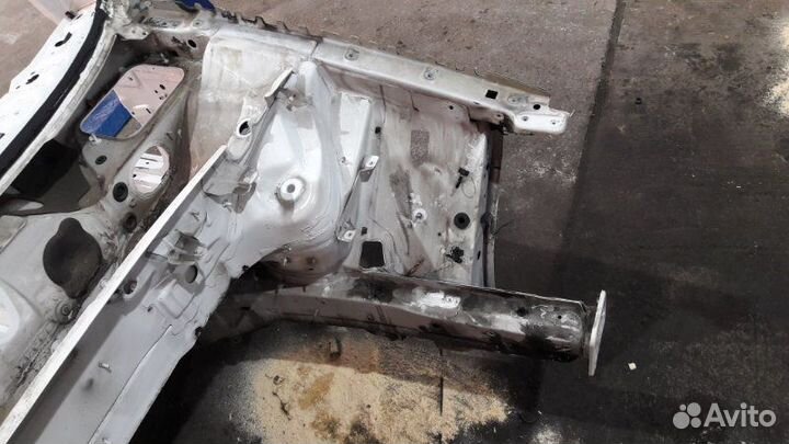 Передняя часть кузова Audi A4 B7/8E BFB 2006