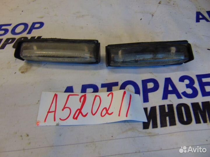 Фонарь подсветки номера для Toyota Prius 1 1997-2