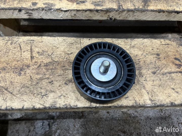 Ролик натяжной навесного оборудования Bmw 3 E36