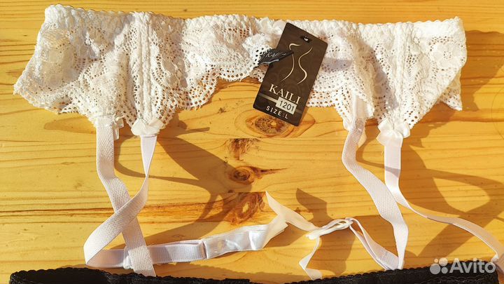 Женский пояс для чулков