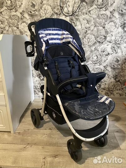 Коляска прогулочная