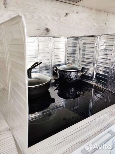 Защитный экран для плиты от брызг из фольги