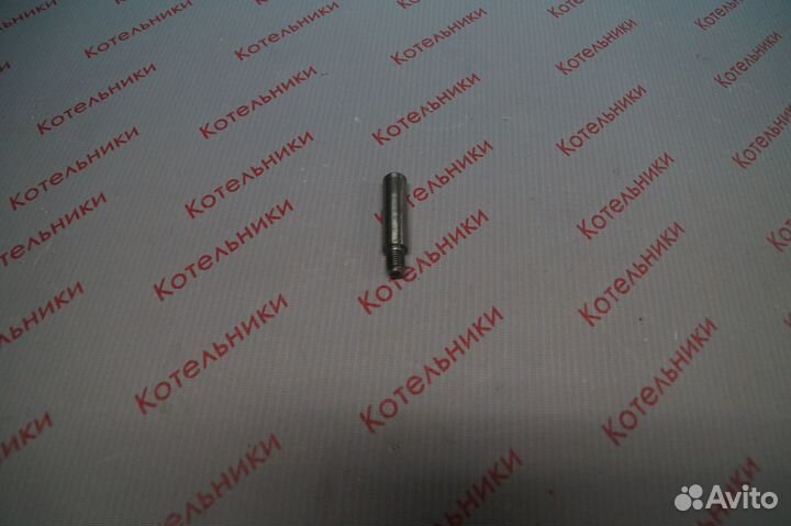 Nissan 41139-9F500 Направляющая суппорта