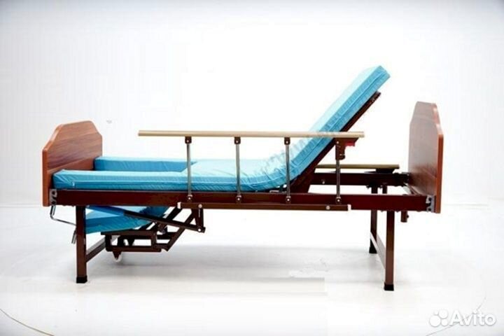 Медицинская кровать для лежачих больных Стаут