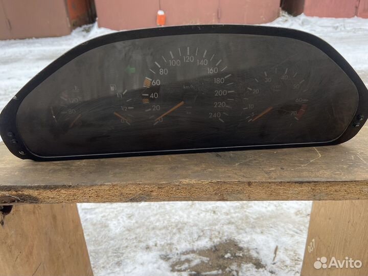 Панель приборов mercedes w202