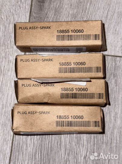 Свечи зажигания KIA оригинал новые 18855-10060