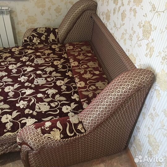 Диван прямой раскладной бу