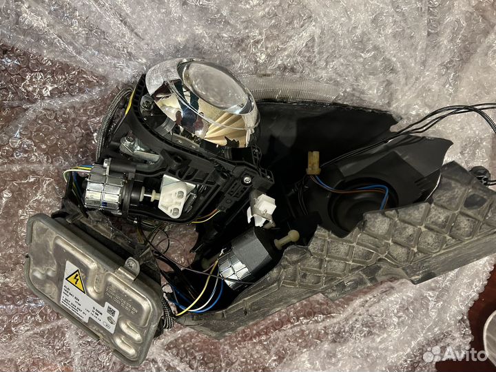 Фара Шкода Йети ксенон