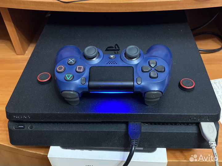 Sony PS4 Slim