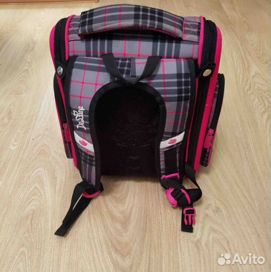 Рюкзак школьный для девочки ортопедический DeLune