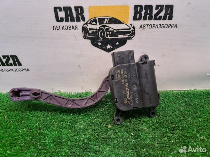 Моторчик привода заслонок отопителя Audi Q3