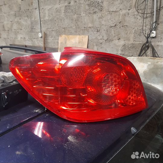 Фонарь задний Peugeot 307, Пежо 307