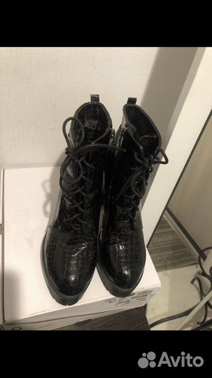 Ботильоны лакированные 39