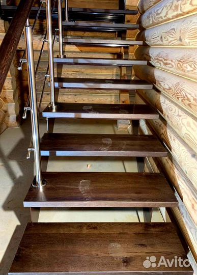 Перила деревянные с монтажем