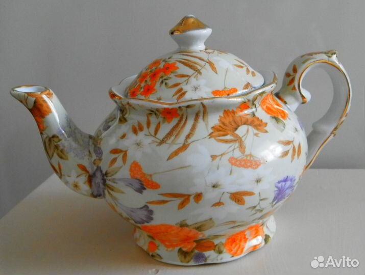 Чайник фарфоровый на 1,5 л