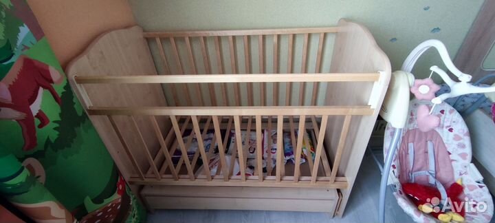 Кроватка с маятником + матрас