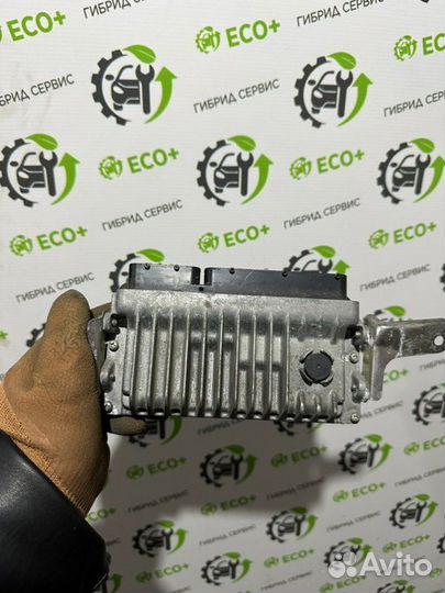 Блок управления двигателем Toyota Aqua NHP10