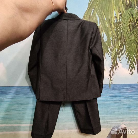 Школьный костюм