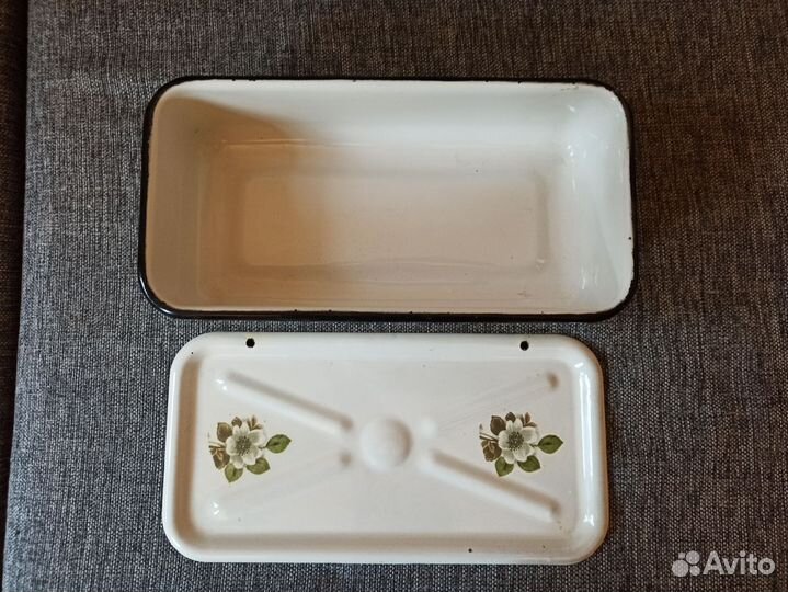 Эмалированный лоток СССР с крышкой