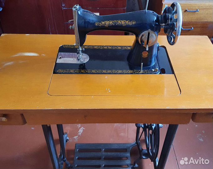 Швейная машинка ножная пмз им. Калинина