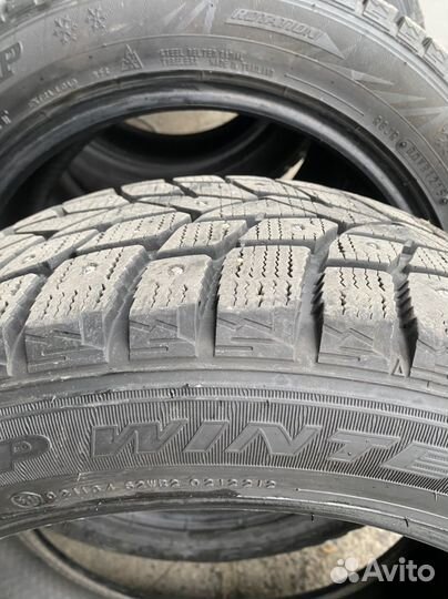 Dunlop SP Winter Ice 02 225/50 R17