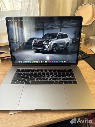 Apple MacBook Pro 15 2016 Touch bar