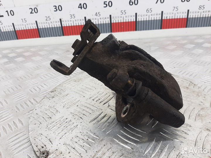 Суппорт задний правый для Volvo S40 V40 1