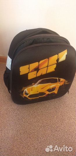 Ранец школьный для мальчика в отличном состояние