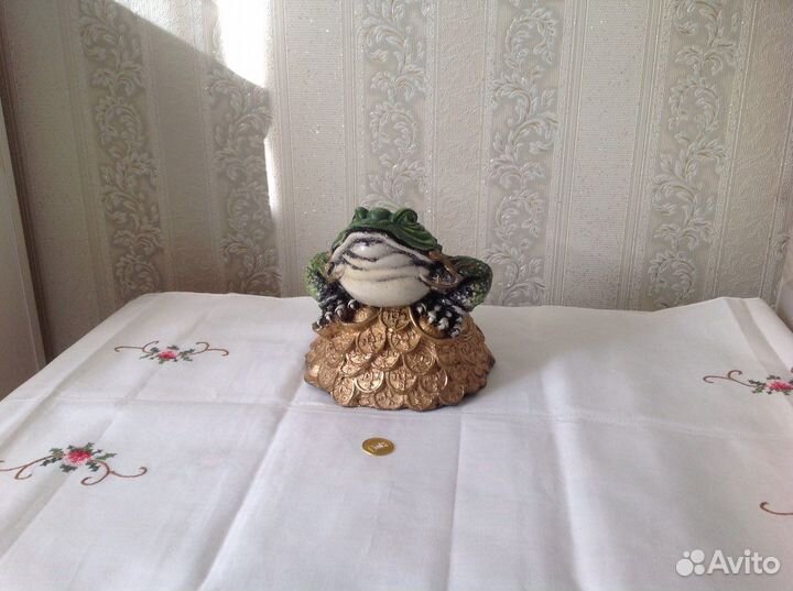 Статуэтка. Денежная лягушка