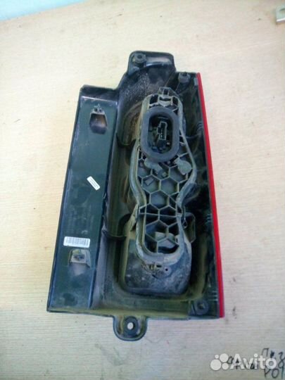 Фонарь задний задний левый Peugeot Traveller 2018