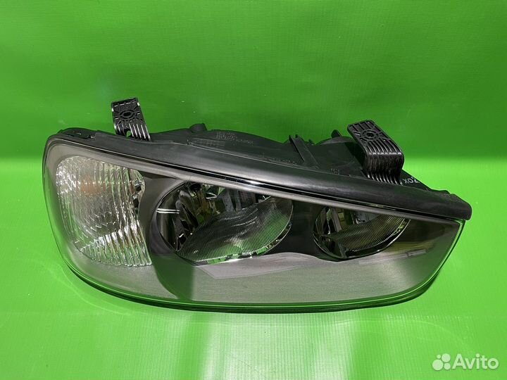 Фара правая Hyundai Elantra 2000-2003