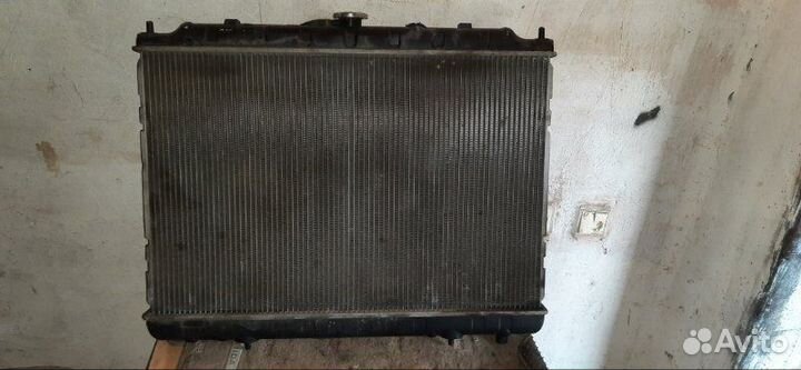 Радиатор двигателя / радиатор основной Nissan