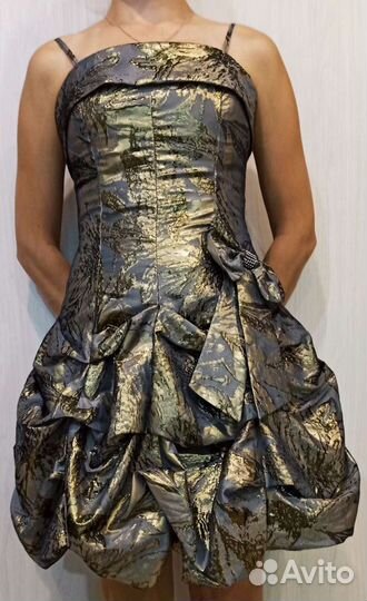 Платье 42-44 разм. Состояние нового