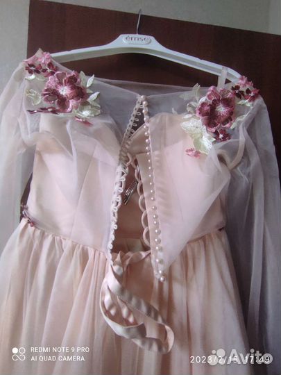 Вечернее платье в пол 46