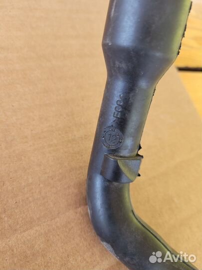 Патрубок вентиляции картера (маслоотделителя)