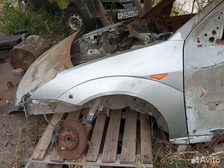 Форд фокус 1 на разбор