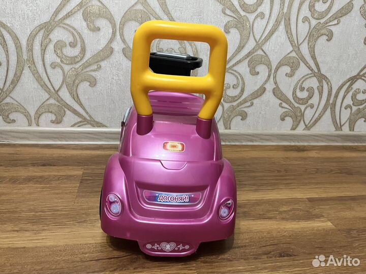 Машинка толокар