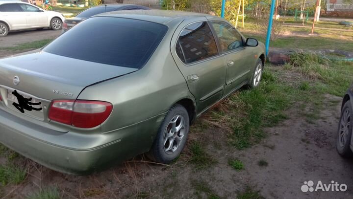 Nissan Cefiro 2.0 AT, 2001, битый, 217 000 км