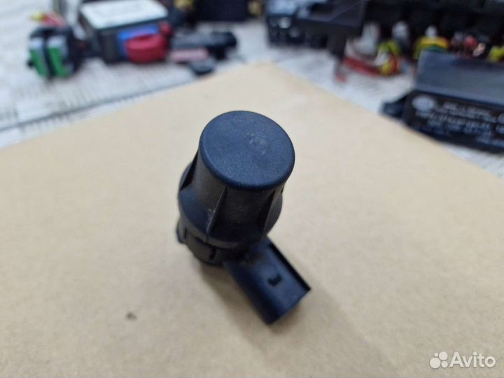 Датчик кнопка кикдаун Audi A8/S8 D2 /D3 4B0959897B