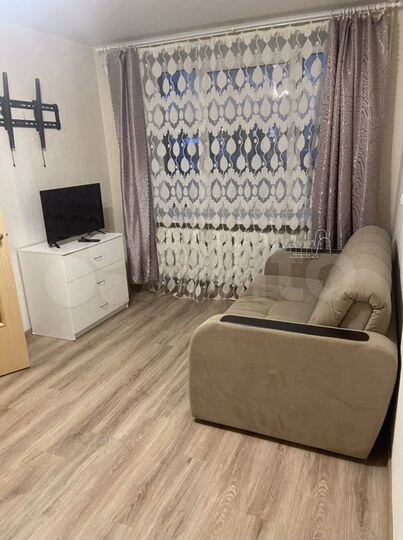 2-к. квартира, 42 м², 1/5 эт.