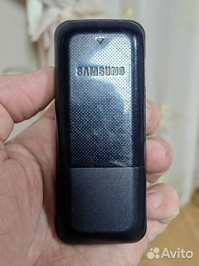 Samsung E1070