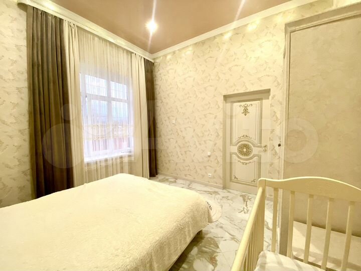 Дом 170 м² на участке 6 сот.