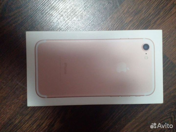 Коробка от iPhone 7 rose gold