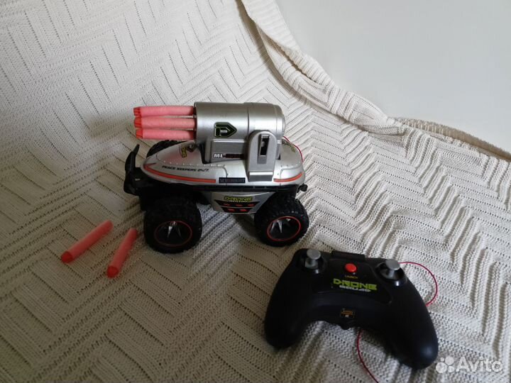 Машина на радиоуправлении внедорожник