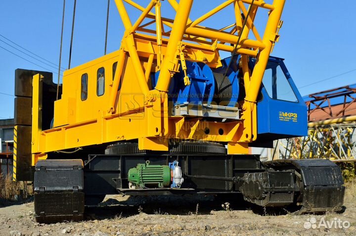 Гусеничный кран скг-631