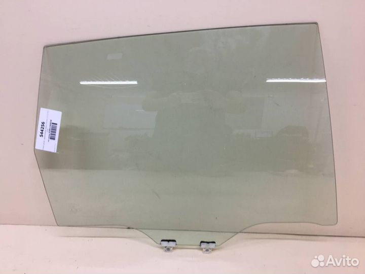 Стекло двери задней правой Subaru Forester S13 201