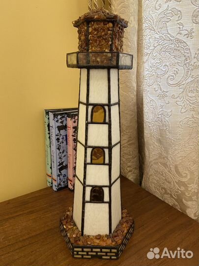 Витраж-маяк, Лампа настольная