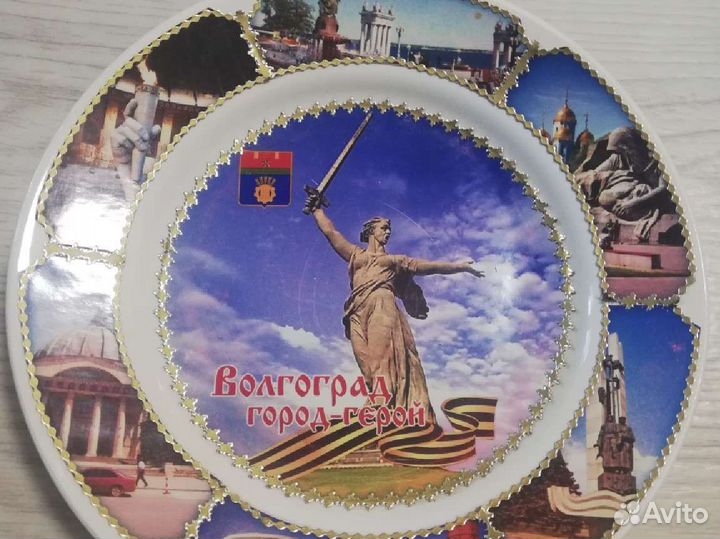 Сувенирные тарелки на стену