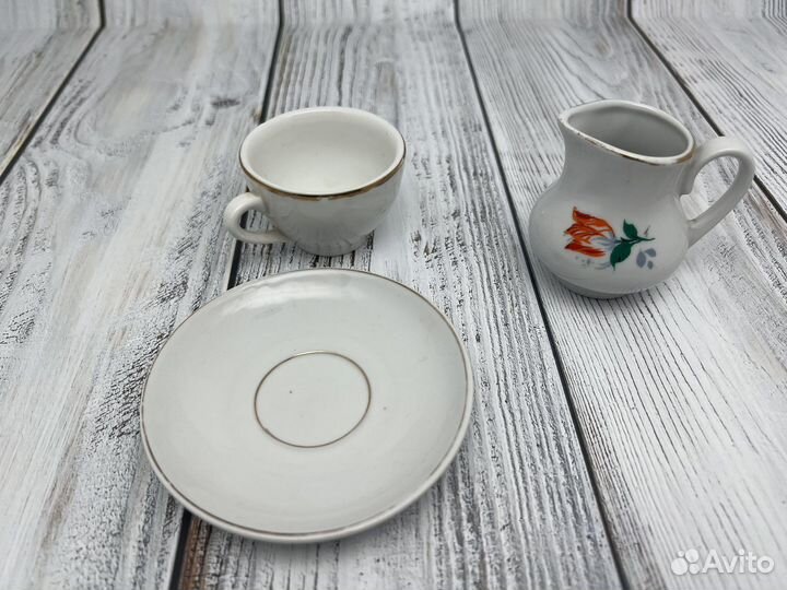 Чашка и молочник миниатюрные