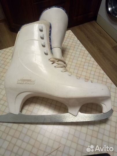 Коньки фигурные